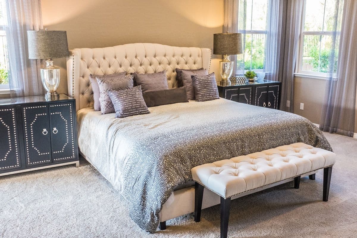 Serene Platform Bed